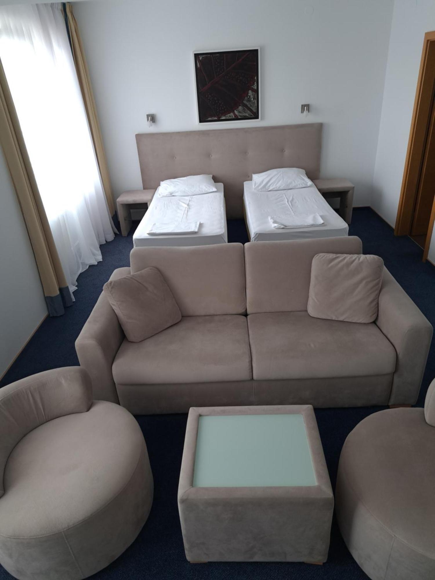 Hotel Garic Garesnica Εξωτερικό φωτογραφία