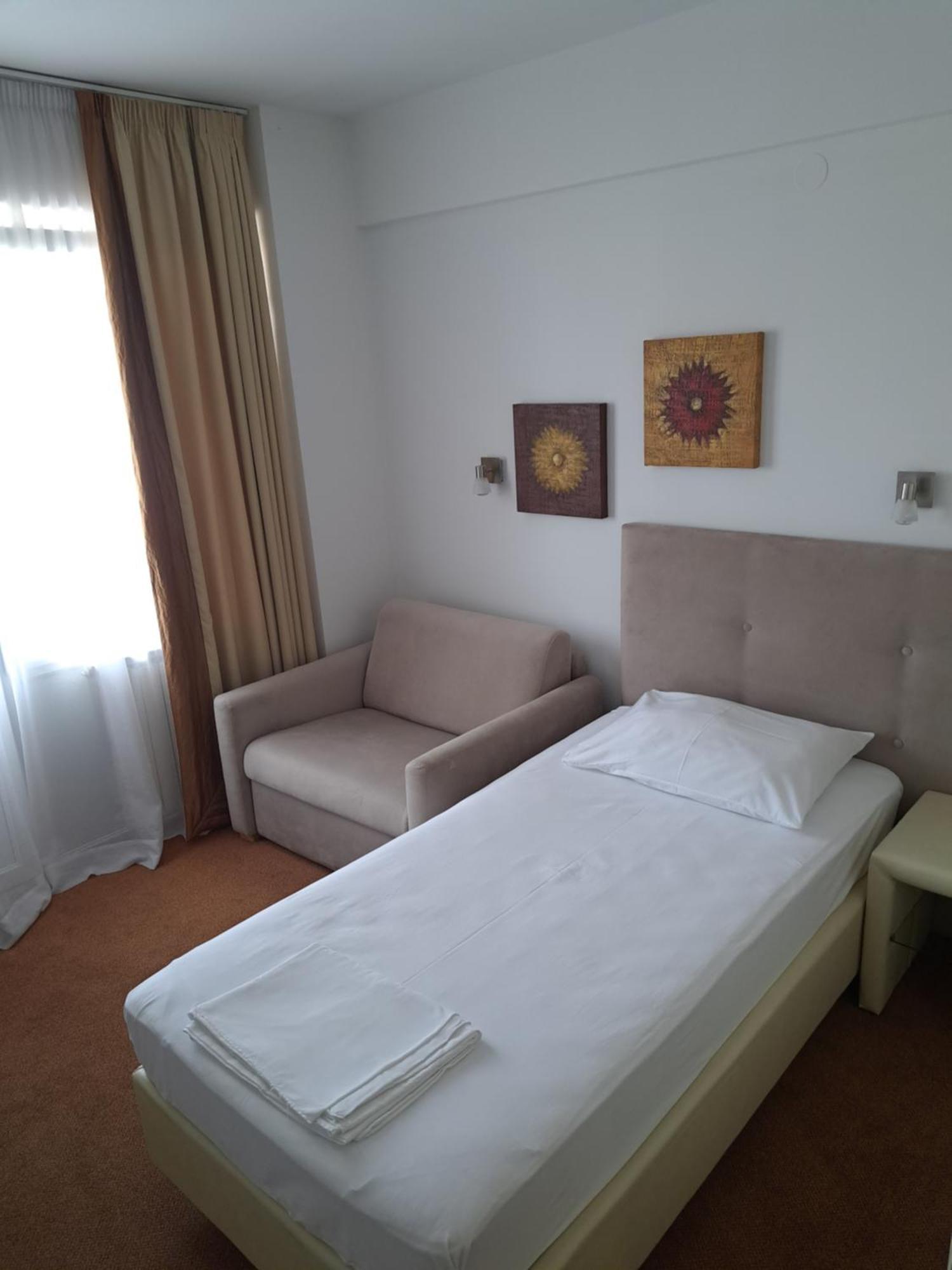 Hotel Garic Garesnica Εξωτερικό φωτογραφία